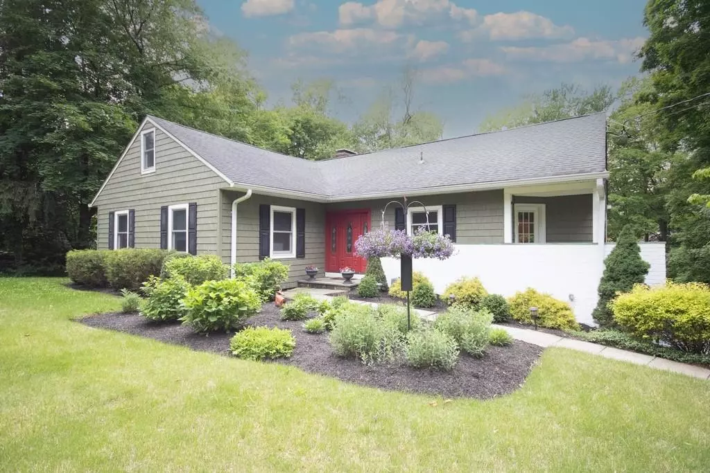 Chappaqua, NY 10514,4 Southview RD