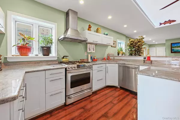 Broad Channel, NY 11693,1234 Cross Bay BLVD