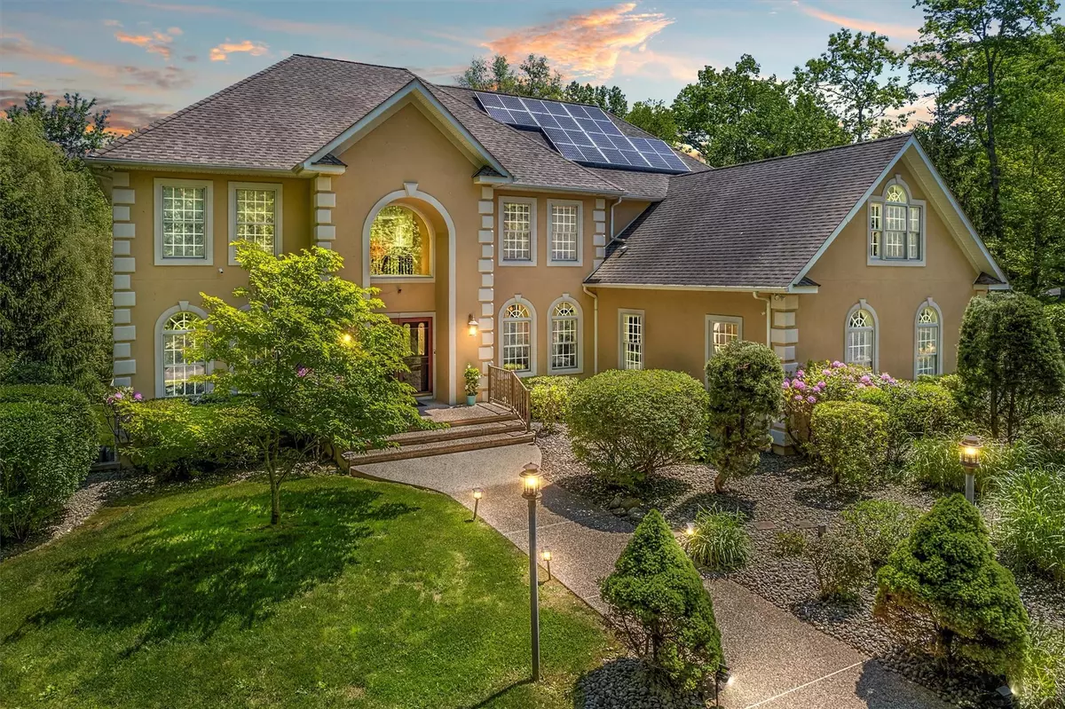 Cornwall, NY 12518,7 Farm Hollow RD