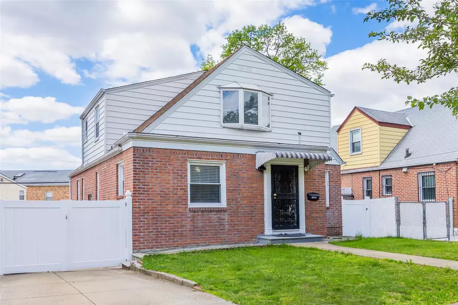 53-46 Hollis Ct BLVD, Fresh Meadows, NY 11365