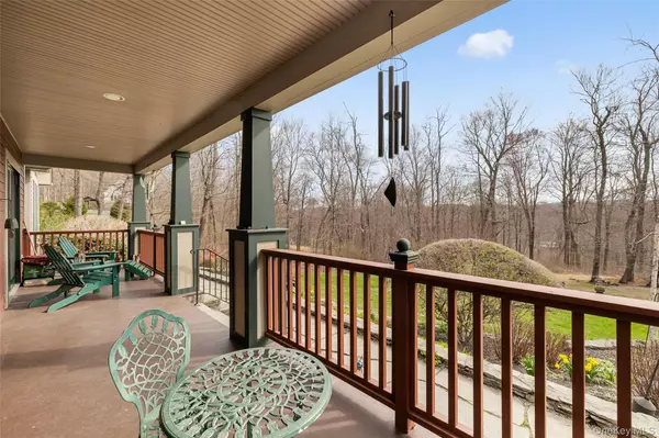 Rhinebeck, NY 12572,203 Silver Lake RD