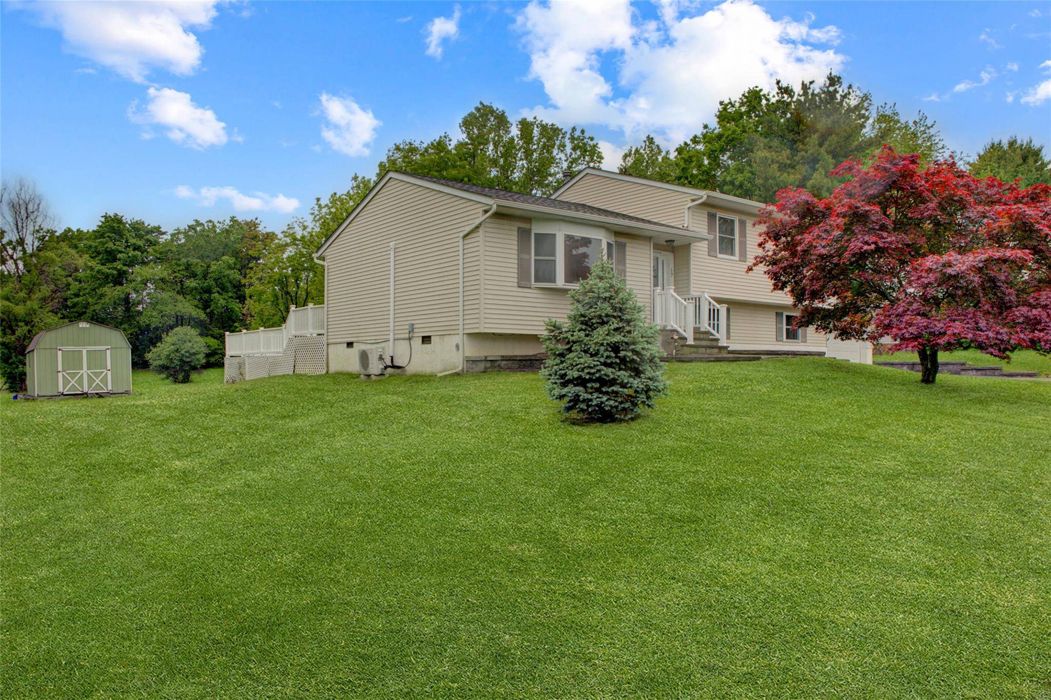 Middletown, NY 10941,17 Milo DR