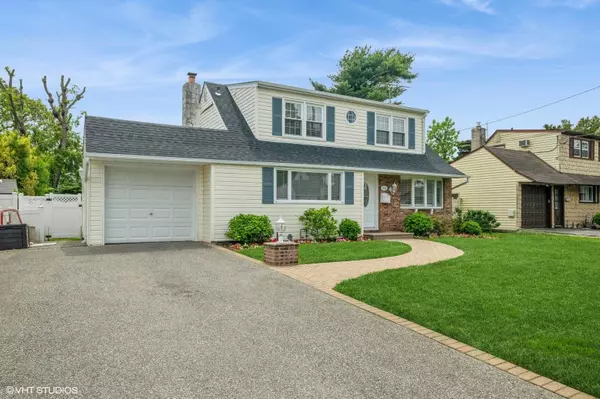 Massapequa Park, NY 11762,150 Arthur ST