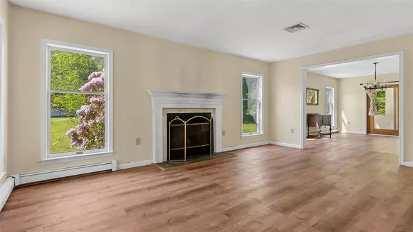 Wallkill, NY 12589,87 Mill ST