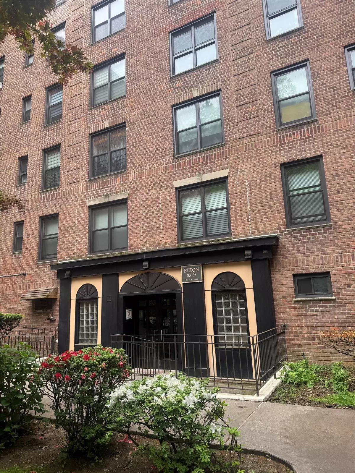 Woodhaven, NY 11421,83-85 Woodhaven BLVD #5U
