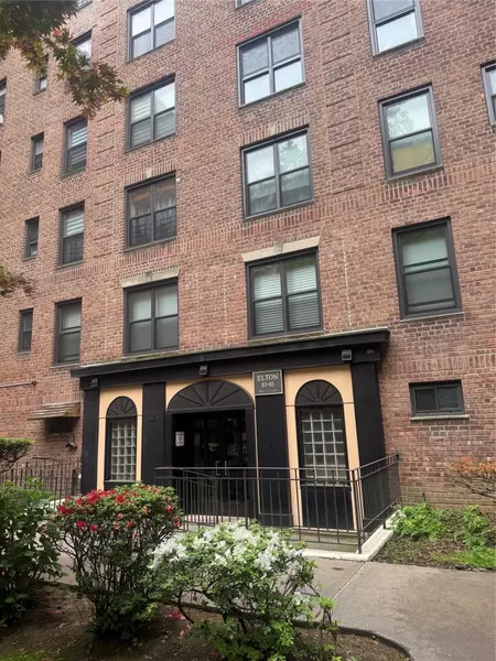 83-85 Woodhaven BLVD #5U, Woodhaven, NY 11421