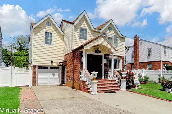 50 Crystal ST, Elmont, NY 11003