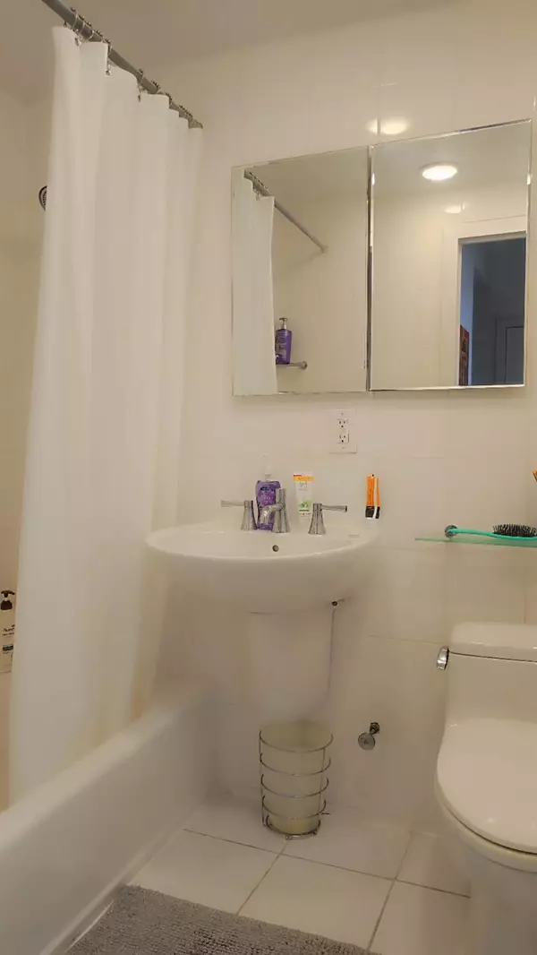 Rego Park, NY 11374,99-72 66th Rd RD #9G