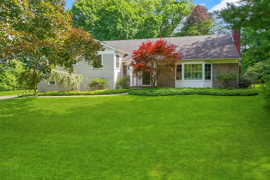 68 Greenhaven RD, Rye, NY 10580