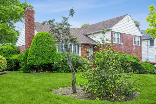 Oceanside, NY 11572,409 Jordan ST