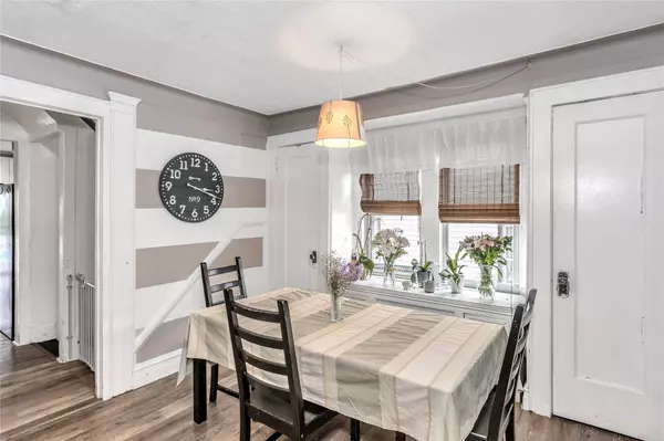 Hollis, NY 11423,190-30 103rd AVE