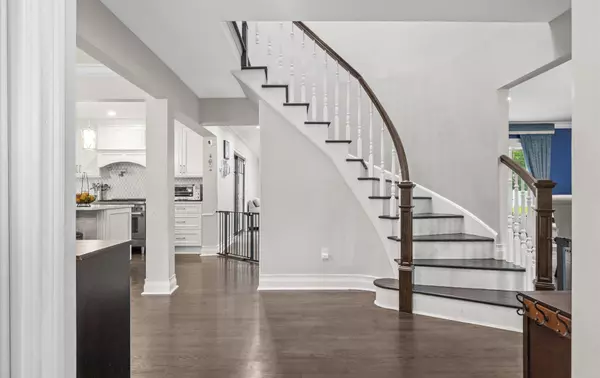 Woodbury, NY 11797,3 Colgate LN