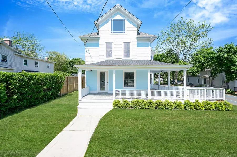 434 Griffing AVE, Riverhead, NY 11901