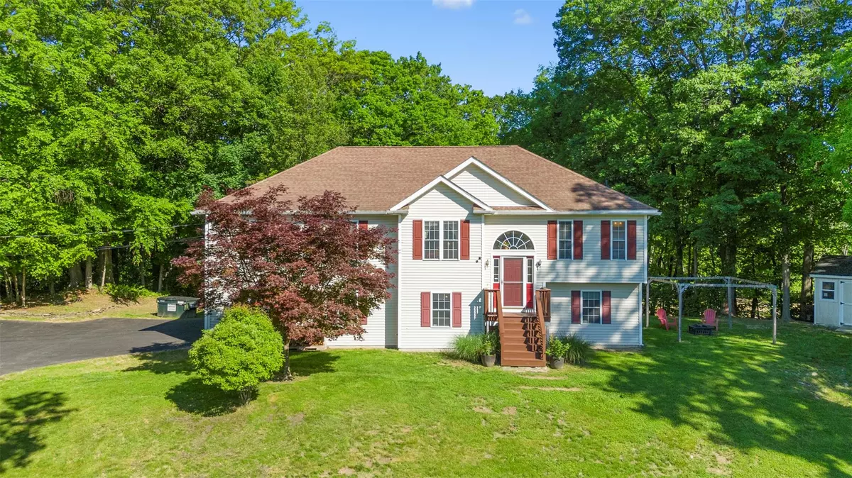 Highland, NY 12528,42 Bell DR
