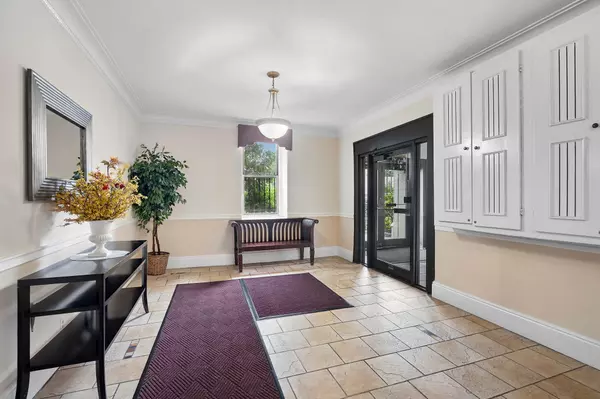 Mount Vernon, NY 10552,472 Gramatan AVE #CC3