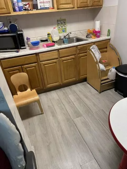 Brooklyn, NY 11207,419 Van Siclen AVE