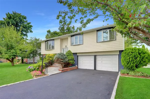 Plainview, NY 11803,89 Main Pkwy