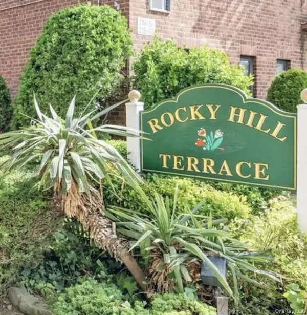 215-19 48 AVE #2C, Bayside, NY 11364