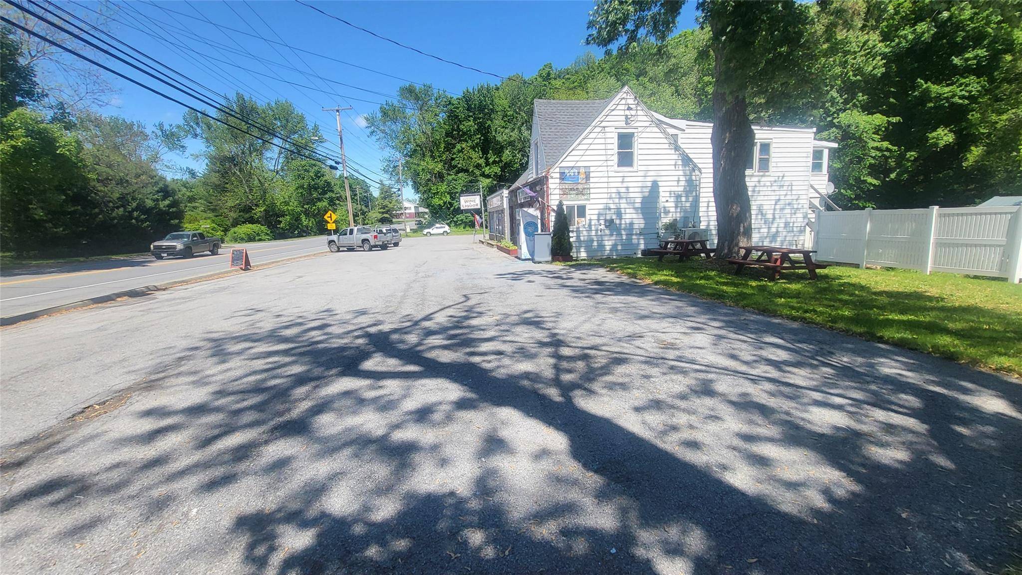 Poughkeepsie, NY 12603,1040 Dutchess Tpke