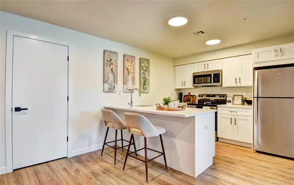 Wallkill, NY 12589,45 Park AVE #4A