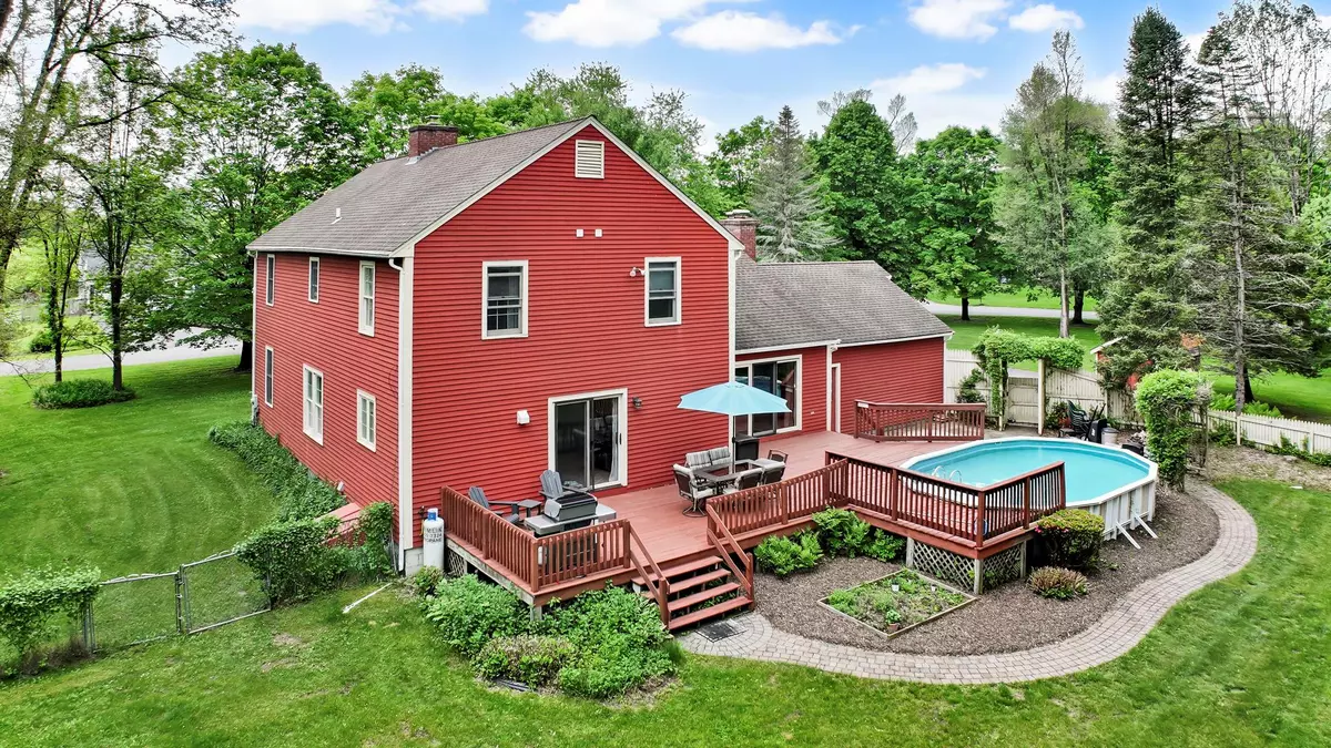 Stone Ridge, NY 12484,74 Vincent LN