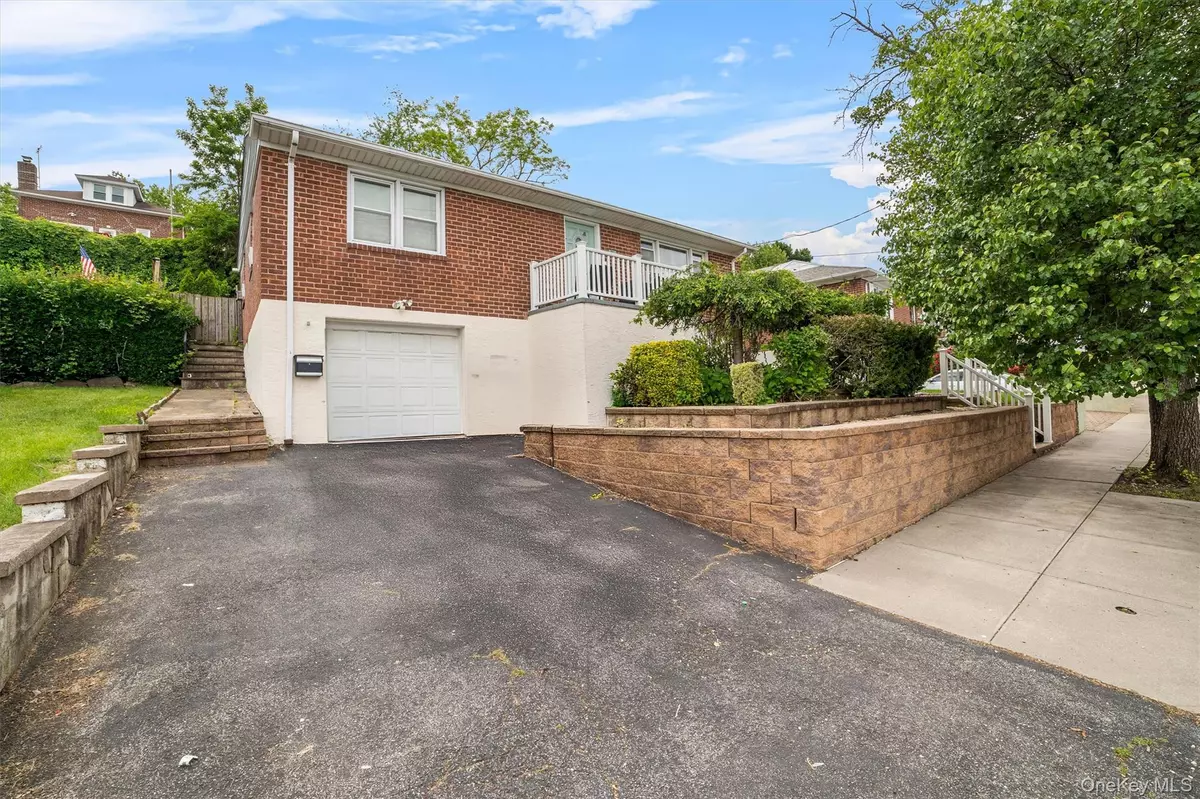 Yonkers, NY 10704,773 Mile Square RD