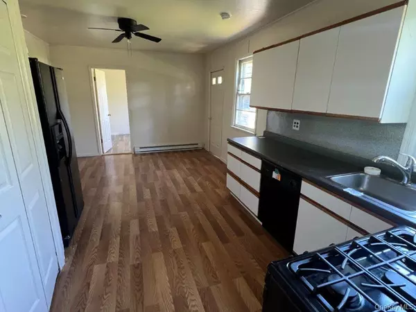 Fishkill, NY 12533,29 Purse LN