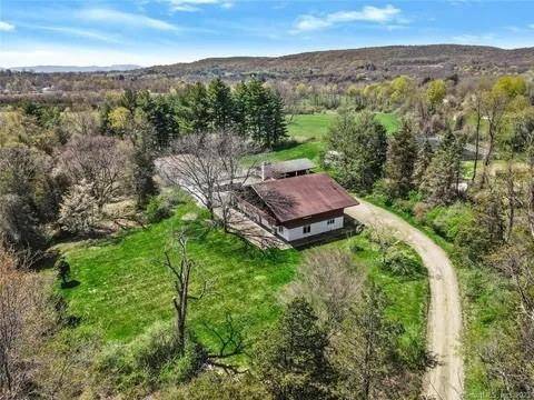 237 Hynes RD, Poughquag, NY 12570