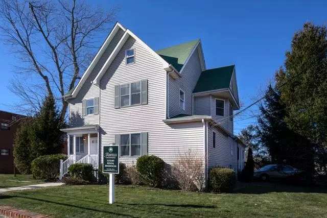 Farmingdale, NY 11735,689 Conklin ST #A3