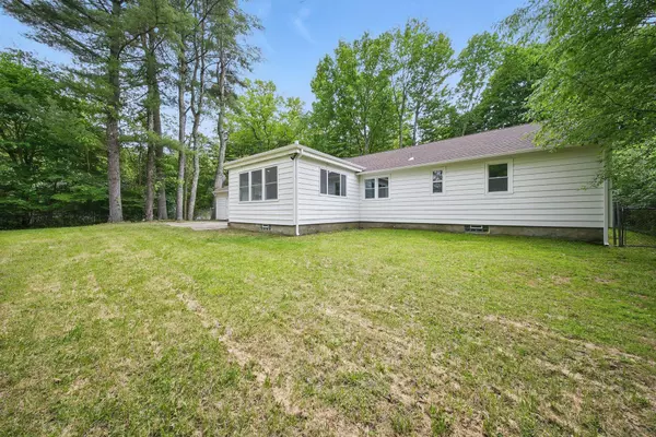 Ellenville, NY 12428,37 Roslyn ST
