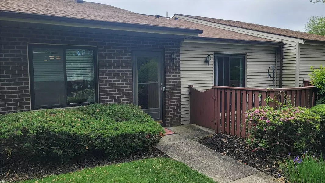 867 Skyline DR, Coram, NY 11727