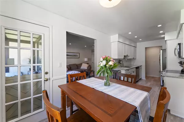 Pleasantville, NY 10570,16 Foxwood DR #6