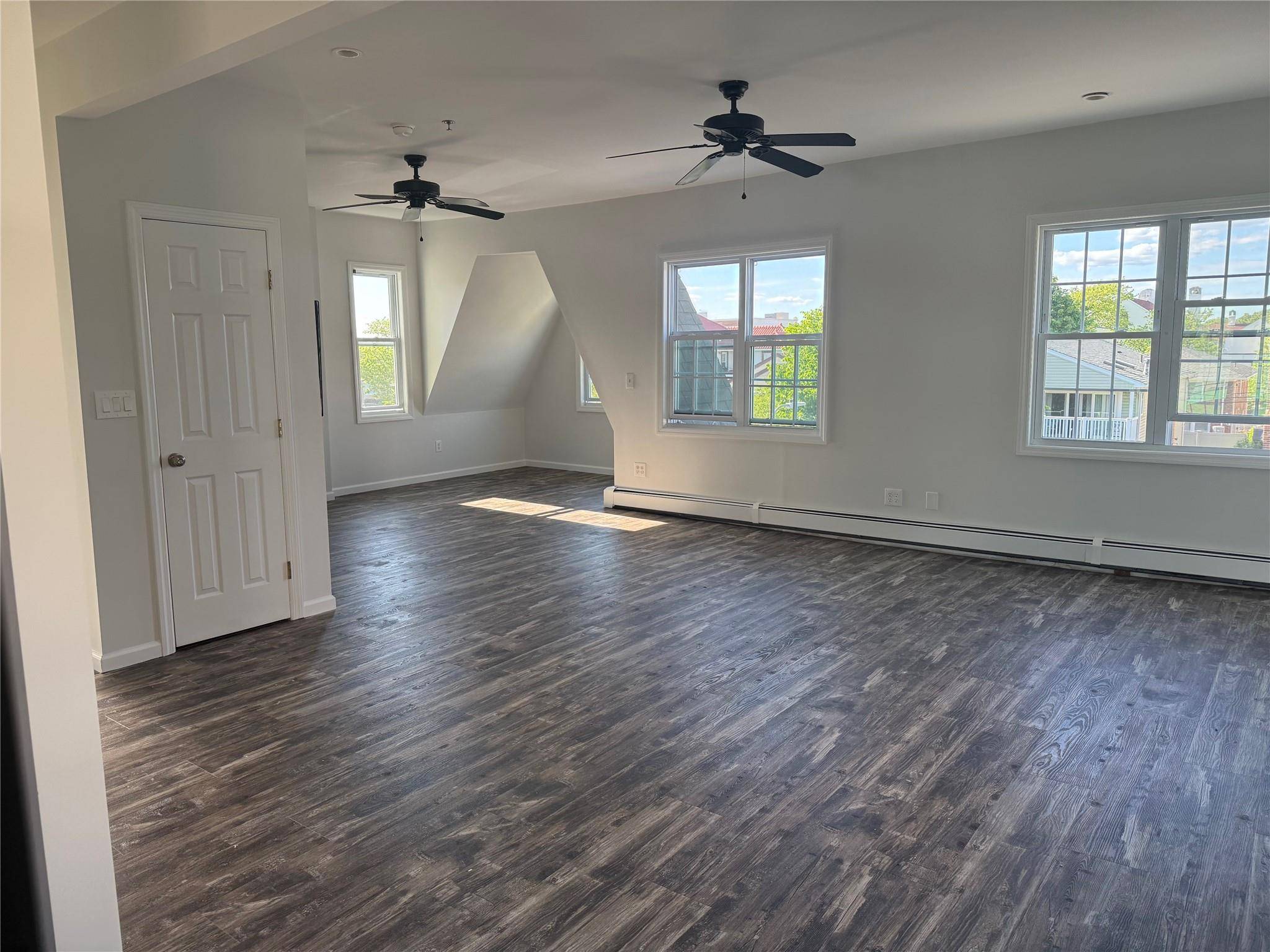 Long Beach, NY 11561,322 E Olive ST