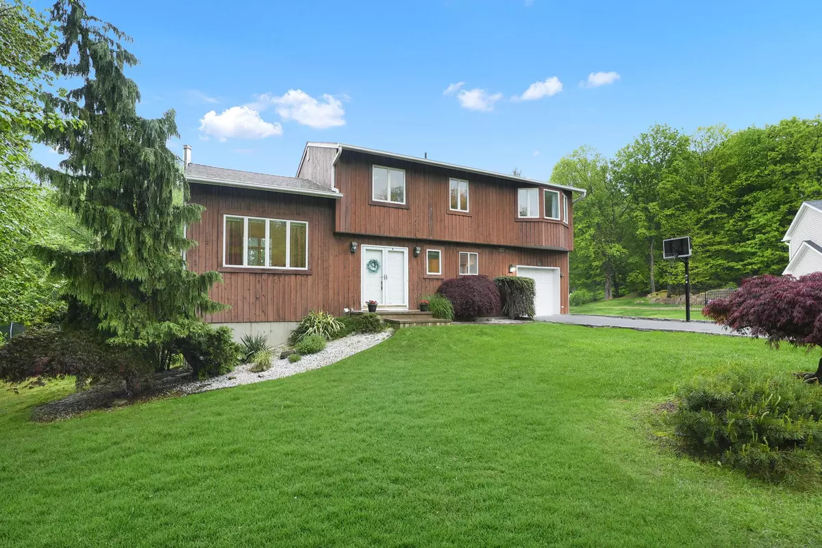 Yorktown Heights, NY 10598,300 Chestnut CT