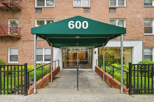 600 Locust ST #7C, Mount Vernon, NY 10552