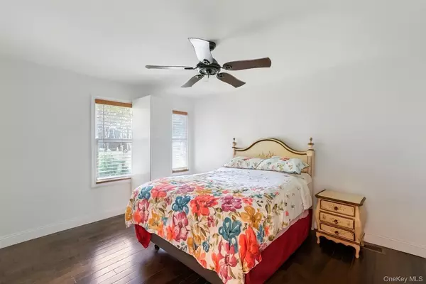 Ronkonkoma, NY 11779,28 Ozark ST