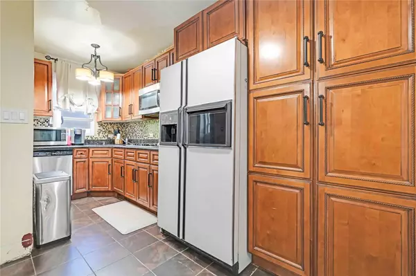 Queens Village, NY 11429,225-35 106th AVE