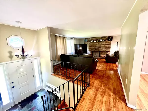 Florida, NY 10921,26 Orange RD