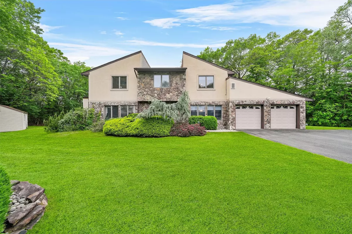 Nanuet, NY 10954,43 Dustman LN