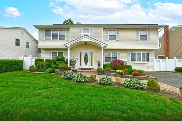 Farmingdale, NY 11735,6 Country CT