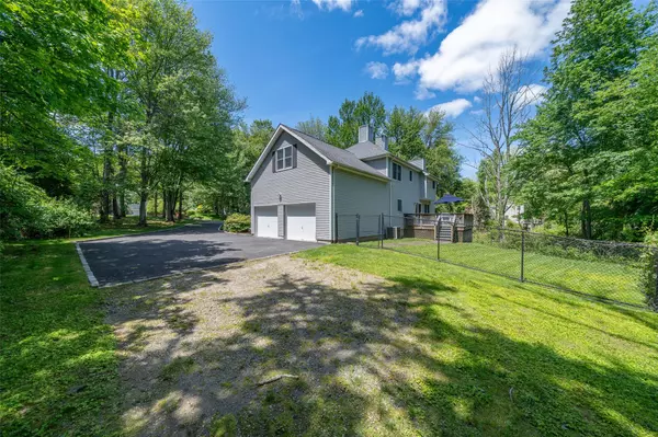 Ossining, NY 10562,10 Wyche WAY