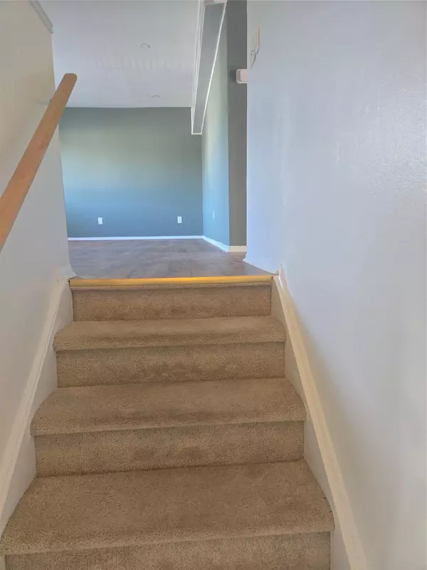 Coram, NY 11727,214 Point Circle N #214