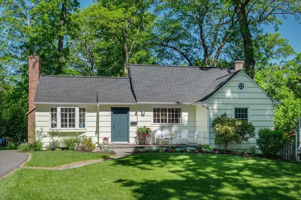 Suffern, NY 10901,3 Reigate PL