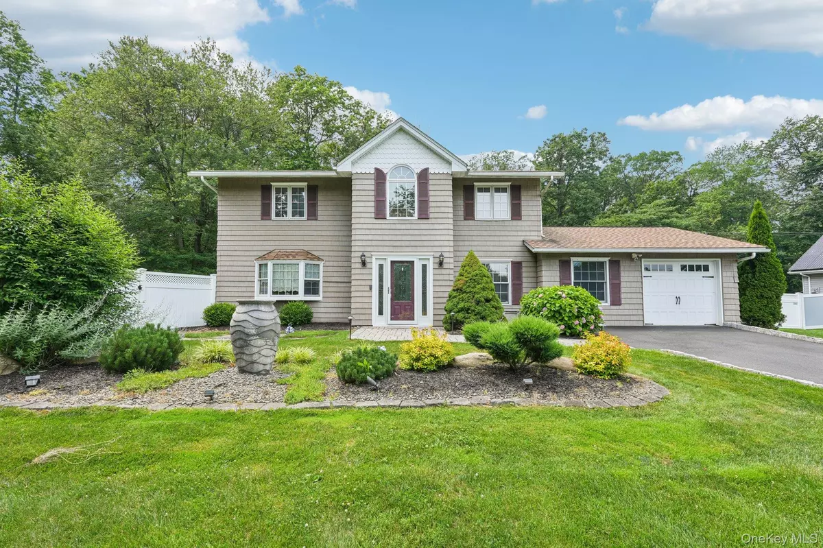 Bardonia, NY 10954,10 Brenda LN