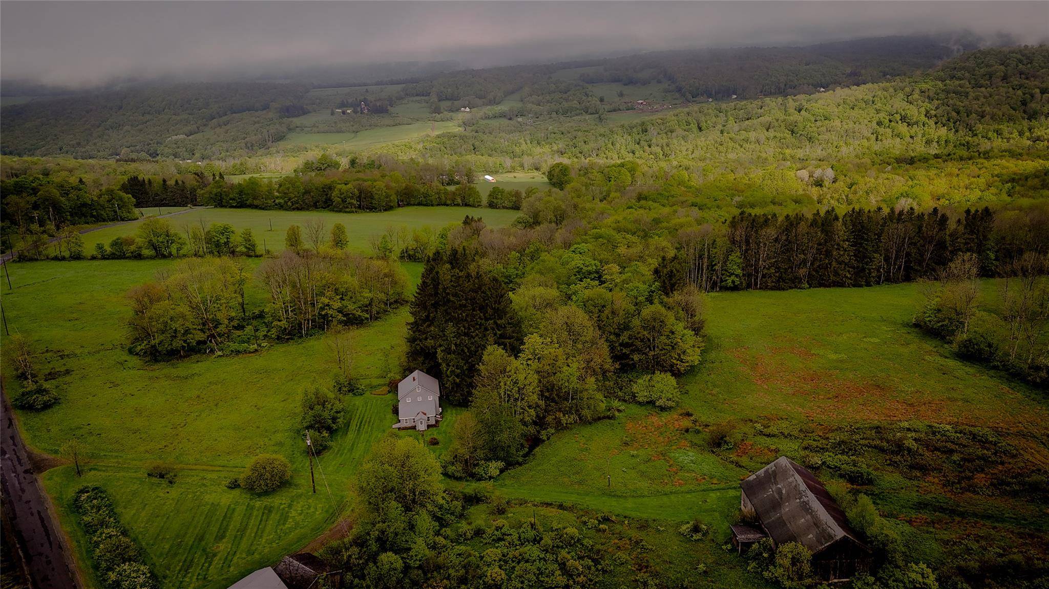 187 Hahn RD, Callicoon Center, NY 12758