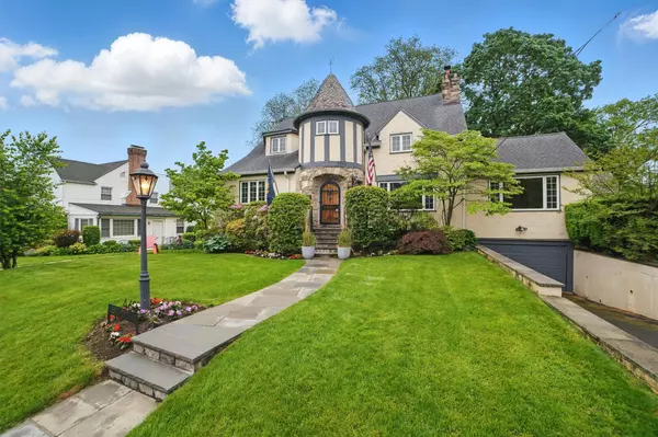Tuckahoe, NY 10707,460 Westchester AVE
