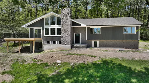 Bloomingburg, NY 12721,226 Shawanga Lodge RD