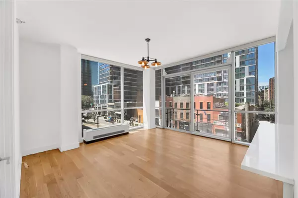 Long Island City, NY 11101,26-26 Jackson AVE #402