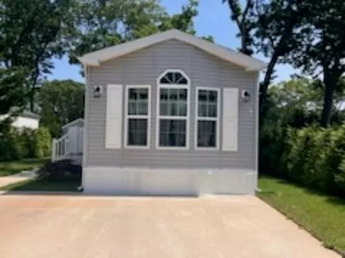 Riverhead, NY 11901