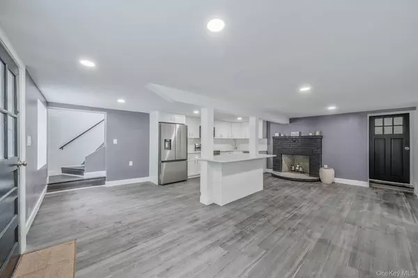 Rocky Point, NY 11778,60 Sunburst DR